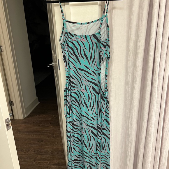 Zebra Print Cut Out Side Midi Dress - Picture 2 of 3